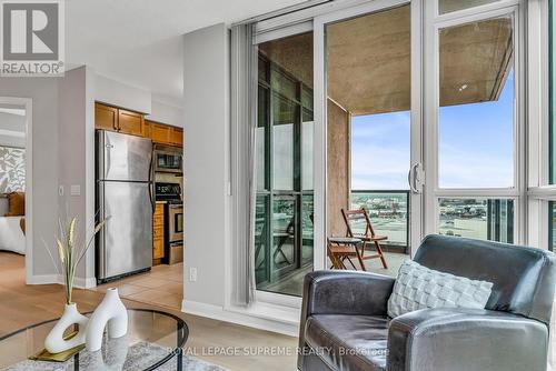 1505 - 225 Sherway Gardens, Toronto (Islington-City Centre West), ON - Indoor Photo Showing Living Room