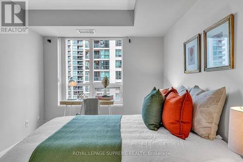 1505 - 225 Sherway Gardens, Toronto (Islington-City Centre West), ON - Indoor Photo Showing Bedroom