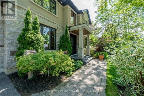 2057 Snow Crescent, Mississauga, ON - Outdoor