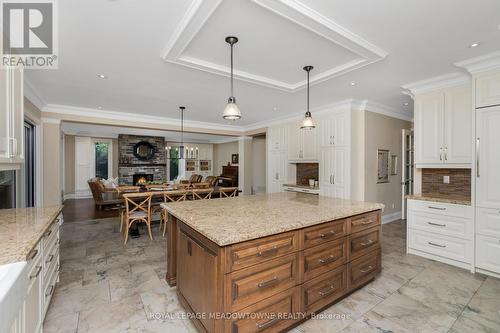 2057 Snow Crescent, Mississauga (Lakeview), ON - Indoor Photo Showing Kitchen With Upgraded Kitchen