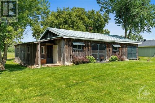 10195 Mcintyre Road, Mountain, ON - Outdoor With Deck Patio Veranda