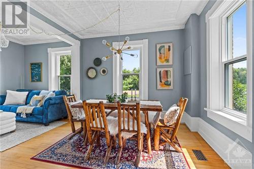 10195 Mcintyre Road, North Dundas, ON - Indoor Photo Showing Dining Room