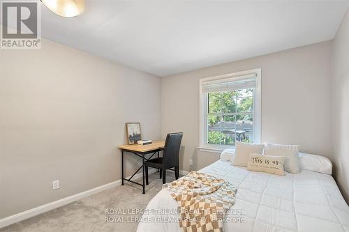 464 Regal Drive, London, ON - Indoor Photo Showing Bedroom