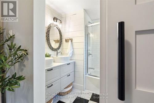 464 Regal Drive, London, ON - Indoor Photo Showing Bathroom