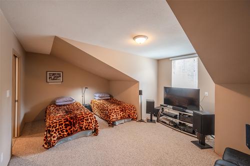 2454 Coalmont Road, Princeton, BC - Indoor Photo Showing Bedroom