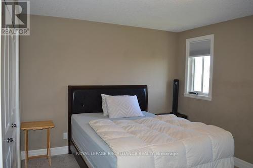 38 Cortland Crescent, Quinte West, ON - Indoor Photo Showing Bedroom