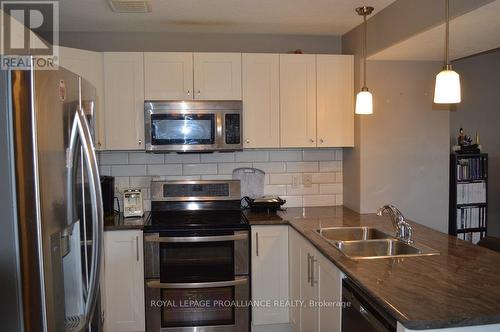 38 Cortland Crescent, Quinte West, ON - Indoor Photo Showing Kitchen With Double Sink