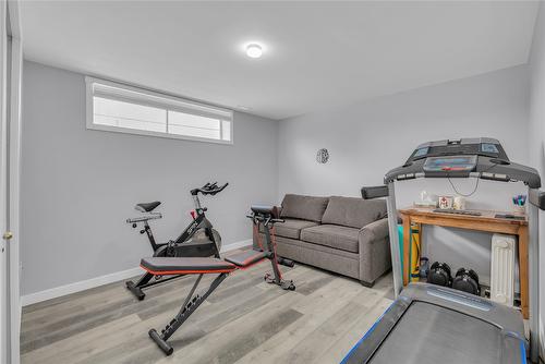 2322 Scenic Road, Kelowna, BC - Indoor Photo Showing Gym Room