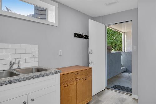 2322 Scenic Road, Kelowna, BC - Indoor Photo Showing Kitchen With Double Sink