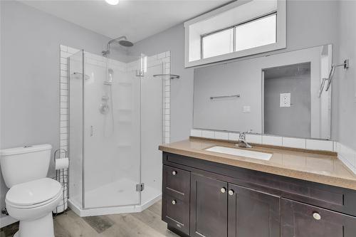 2322 Scenic Road, Kelowna, BC - Indoor Photo Showing Bathroom