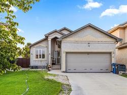 19 Gardenton AVE  Winnipeg, MB R2R 2W6