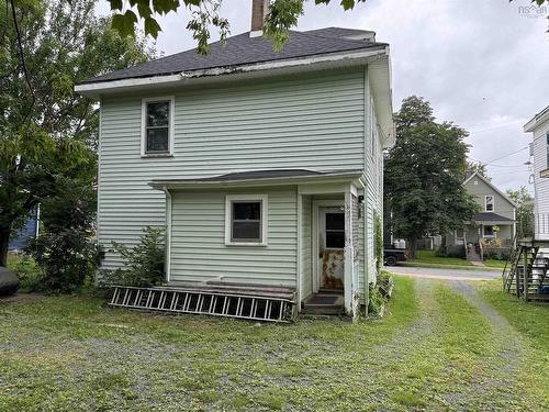 492 Pleasant Street, New Glasgow, NS 