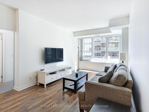 605-55 East Liberty St, Toronto, ON - Indoor Photo Showing Living Room