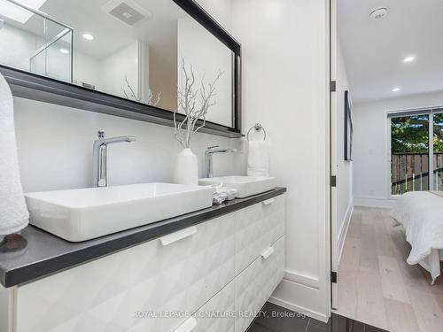 75 Holborne Ave, Toronto, ON - Indoor Photo Showing Bathroom