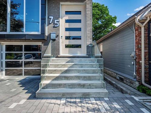 75 Holborne Ave, Toronto, ON - Outdoor