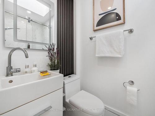 75 Holborne Ave, Toronto, ON - Indoor Photo Showing Bathroom