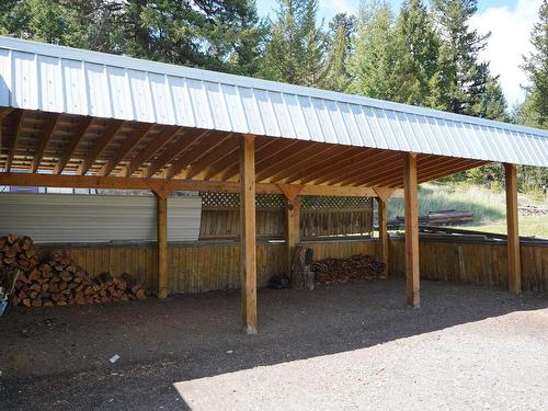 1721 Chasm Road, Clinton, BC - Outdoor With Backyard