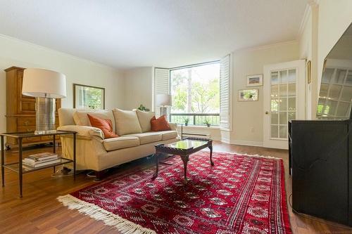 28 Duke Street|Unit #102, Hamilton, ON - Indoor Photo Showing Living Room