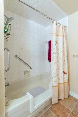 28 Duke Street|Unit #102, Hamilton, ON - Indoor Photo Showing Bathroom