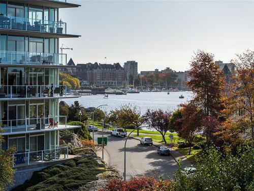 314-68 Songhees Rd, Victoria, BC - Outdoor With Balcony