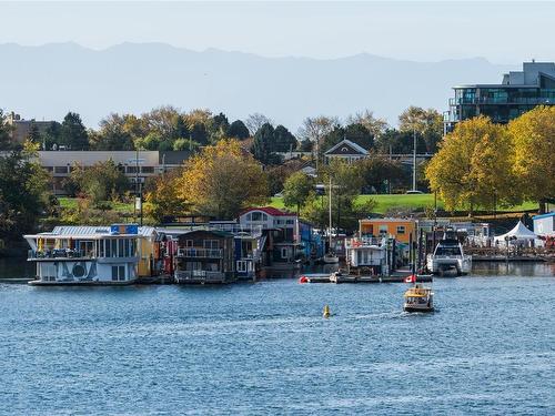 314-68 Songhees Rd, Victoria, BC - Outdoor With Body Of Water With View