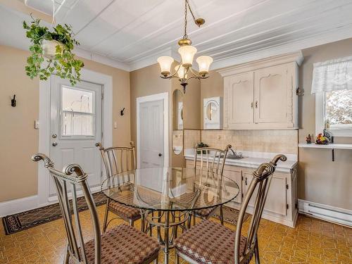 Dwelling - 5660Z  - 5662Z Rue St-Laurent, Lévis (Desjardins), QC - Indoor Photo Showing Dining Room