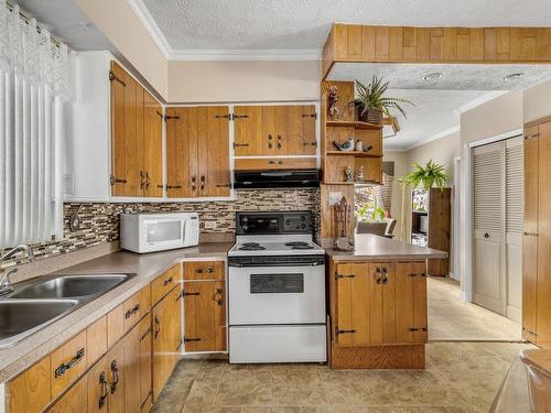 Kitchen - 5660Z  - 5662Z Rue St-Laurent, Lévis (Desjardins), QC - Indoor Photo Showing Kitchen With Double Sink