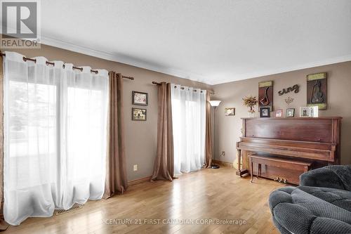 35 Monte Vista Crescent, London, ON - Indoor