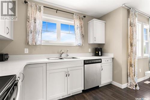 4073 Delhaye Way, Regina, SK - Indoor Photo Showing Kitchen With Double Sink