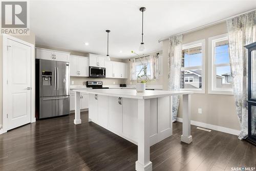 4073 Delhaye Way, Regina, SK - Indoor Photo Showing Kitchen With Upgraded Kitchen