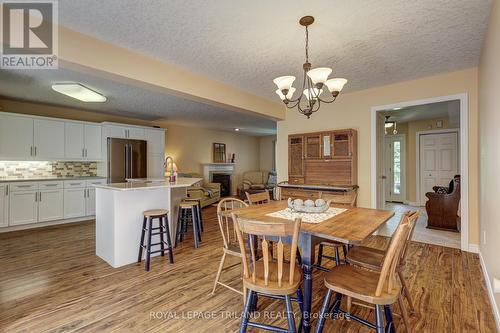 31 Symphony Court, St. Thomas, ON - Indoor Photo Showing Dining Room