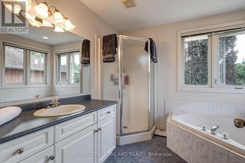 31 Symphony Court, St. Thomas, ON - Indoor Photo Showing Bathroom