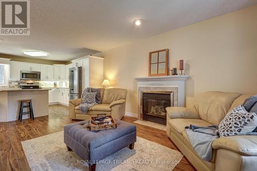 31 Symphony Court, St. Thomas, ON - Indoor Photo Showing Living Room With Fireplace