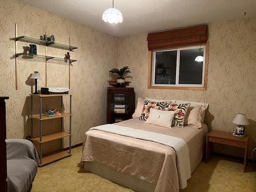 1060 Cornwall Avenue N, Fort Frances, ON - Indoor Photo Showing Bedroom