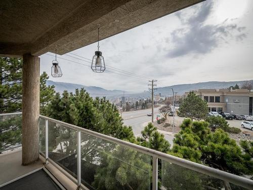 203-712 Sahali Terrace, Kamloops, BC 