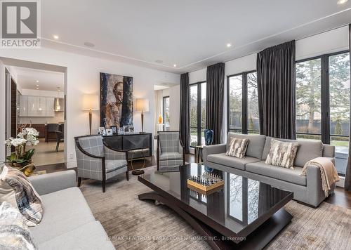 148 Highland Crescent, Toronto (Bridle Path-Sunnybrook-York Mills), ON - Indoor Photo Showing Living Room