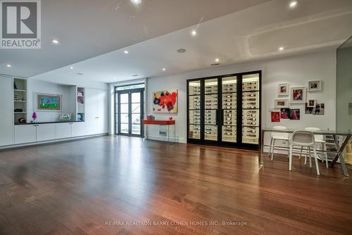 148 Highland Crescent, Toronto (Bridle Path-Sunnybrook-York Mills), ON - Indoor Photo Showing Living Room