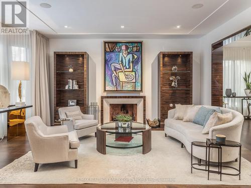 148 Highland Crescent, Toronto (Bridle Path-Sunnybrook-York Mills), ON - Indoor Photo Showing Living Room With Fireplace