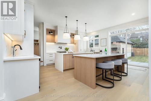 501 Avonwood Drive, Mississauga (Mineola), ON - Indoor Photo Showing Kitchen With Upgraded Kitchen