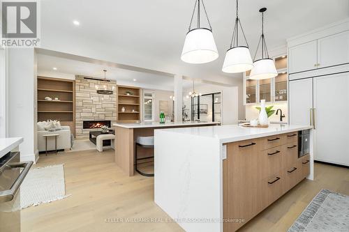 501 Avonwood Drive, Mississauga (Mineola), ON - Indoor Photo Showing Kitchen With Upgraded Kitchen