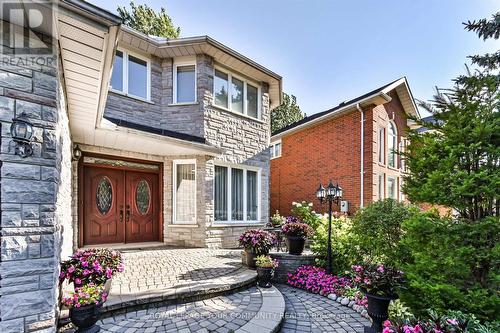 27 Pathlane Road, Richmond Hill (Langstaff), ON - Outdoor