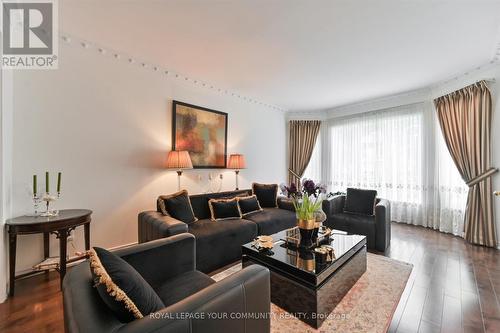 27 Pathlane Road, Richmond Hill (Langstaff), ON - Indoor Photo Showing Living Room