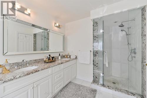 27 Pathlane Road, Richmond Hill (Langstaff), ON - Indoor Photo Showing Bathroom