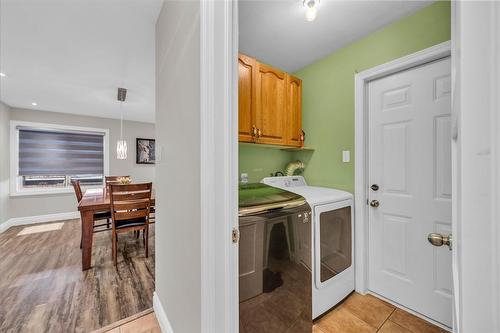 25 Lindsay Drive, Haldimand County, ON - Indoor Photo Showing Laundry Room