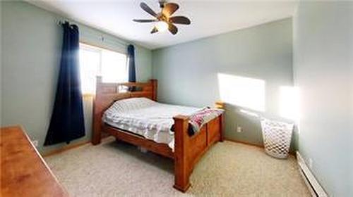 19 Maple Avenue W, Hamiota, MB - Indoor Photo Showing Bedroom