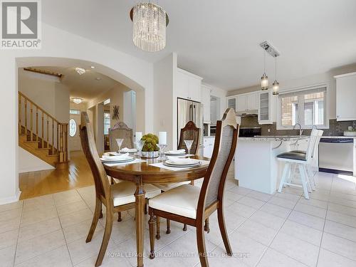 118 Ina Lane, Whitchurch-Stouffville, ON - Indoor Photo Showing Dining Room