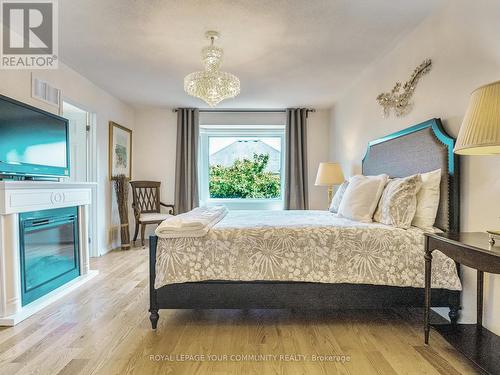 118 Ina Lane, Whitchurch-Stouffville (Stouffville), ON - Indoor Photo Showing Bedroom With Fireplace