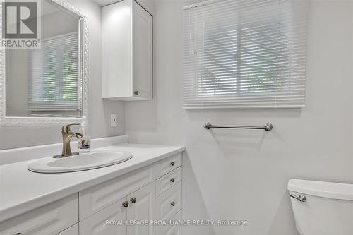 1055 Primrose Lane, Smith-Ennismore-Lakefield, ON - Indoor Photo Showing Bathroom