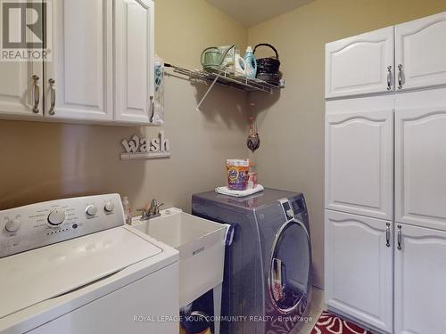 122 Trout Lane, Tiny, ON - Indoor Photo Showing Laundry Room