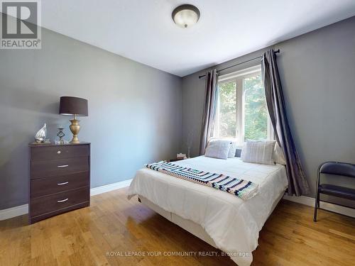 122 Trout Lane, Tiny, ON - Indoor Photo Showing Bedroom